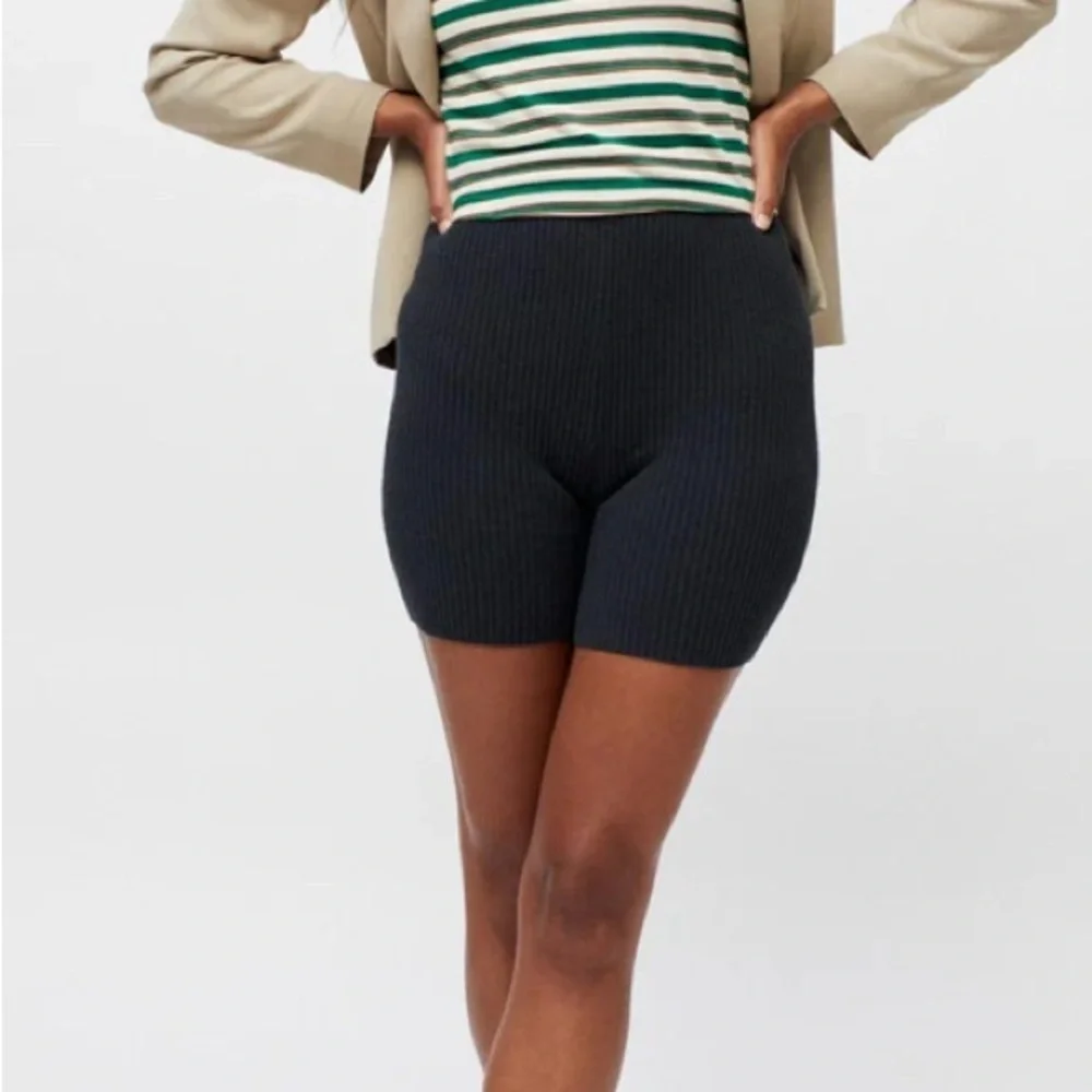 Urban Outfitters BDG Harvey Striped Henley Tee Size Small - Picture 3 of 8